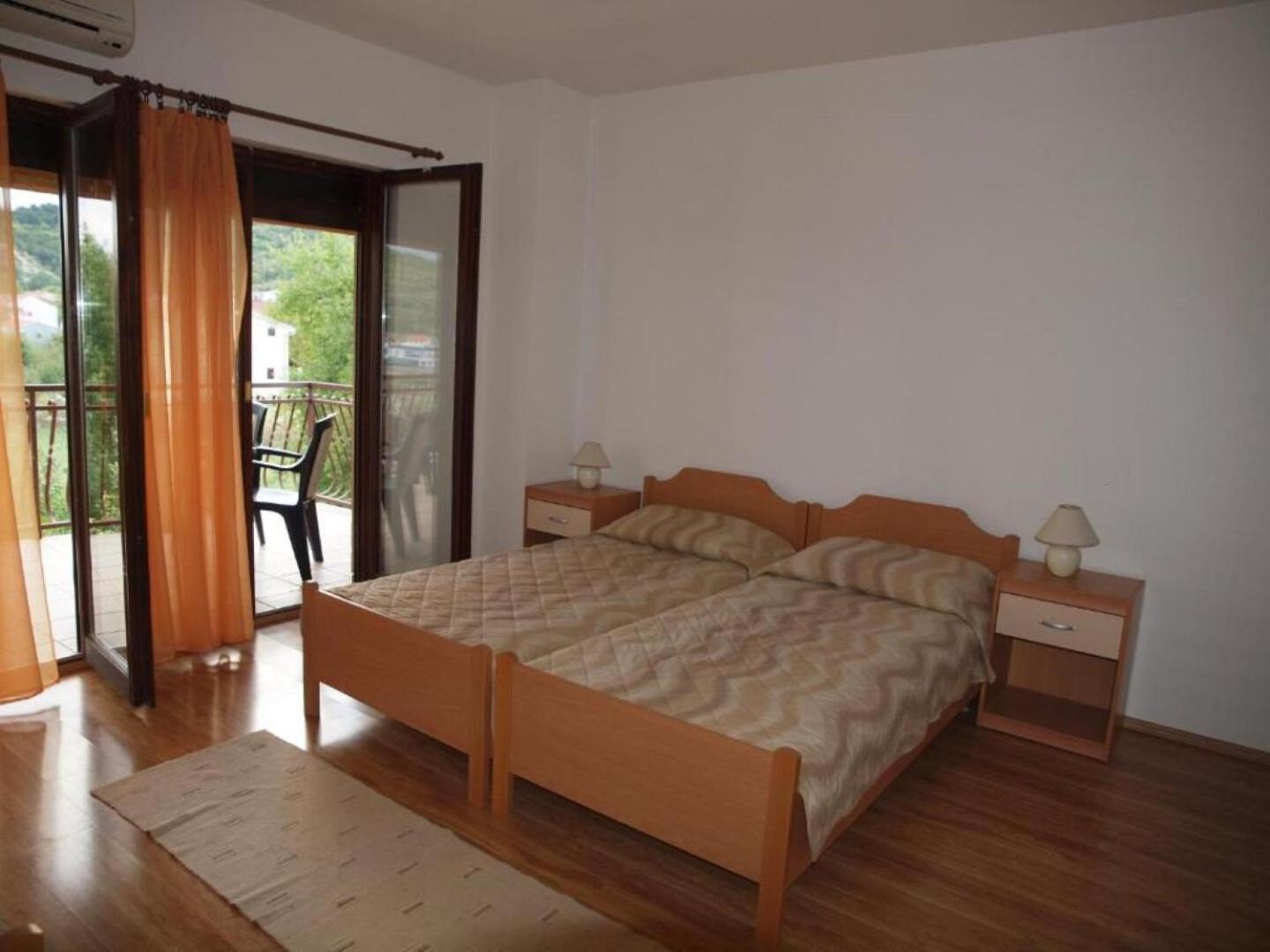 Rooms Marija - Rooms With Pool Trilj Buitenkant foto